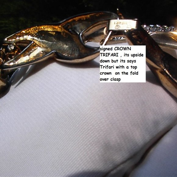 Vintage CROWN TRIFARI Gold Tone Rhinestone Criss Cross Collar NECKLACE - Picture 3 of 4